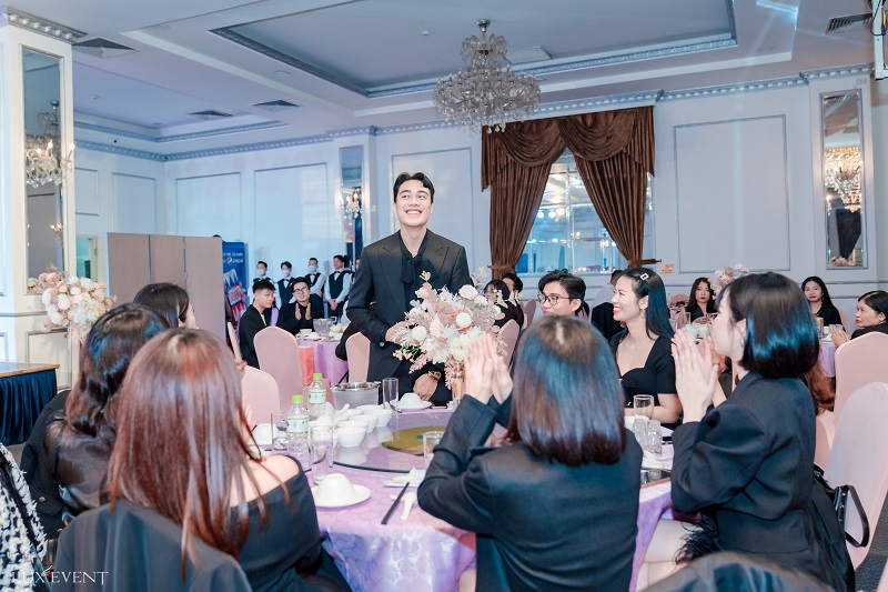Dạ tiệc Year End Party