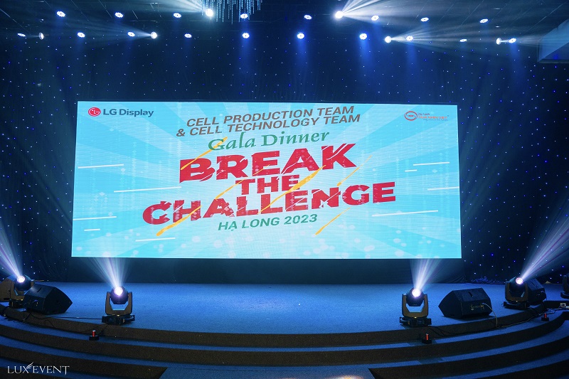 Mẫu background Gala Dinner "Break the Challenge"