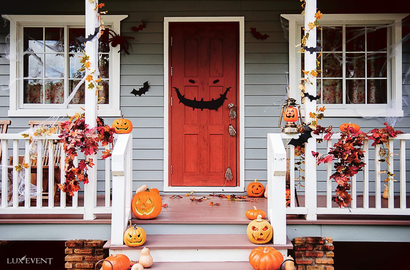 Hoạt động halloween - Trang trí nhà cửa