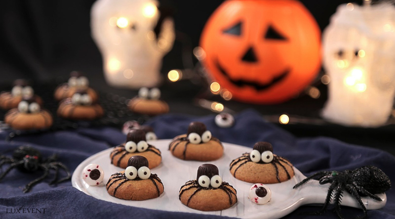 Món ăn halloween - Bánh cookie nhền nhện